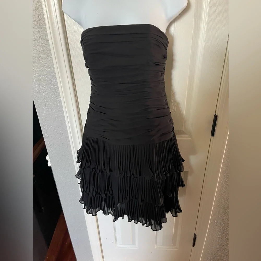 White House Black Market Strapless Black Ruffled Evening Dress Size 4 - Picture 4 of 8